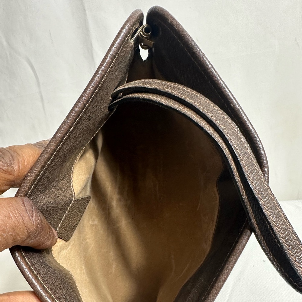 Gucci Clutch Bag - Picture 10 of 11
